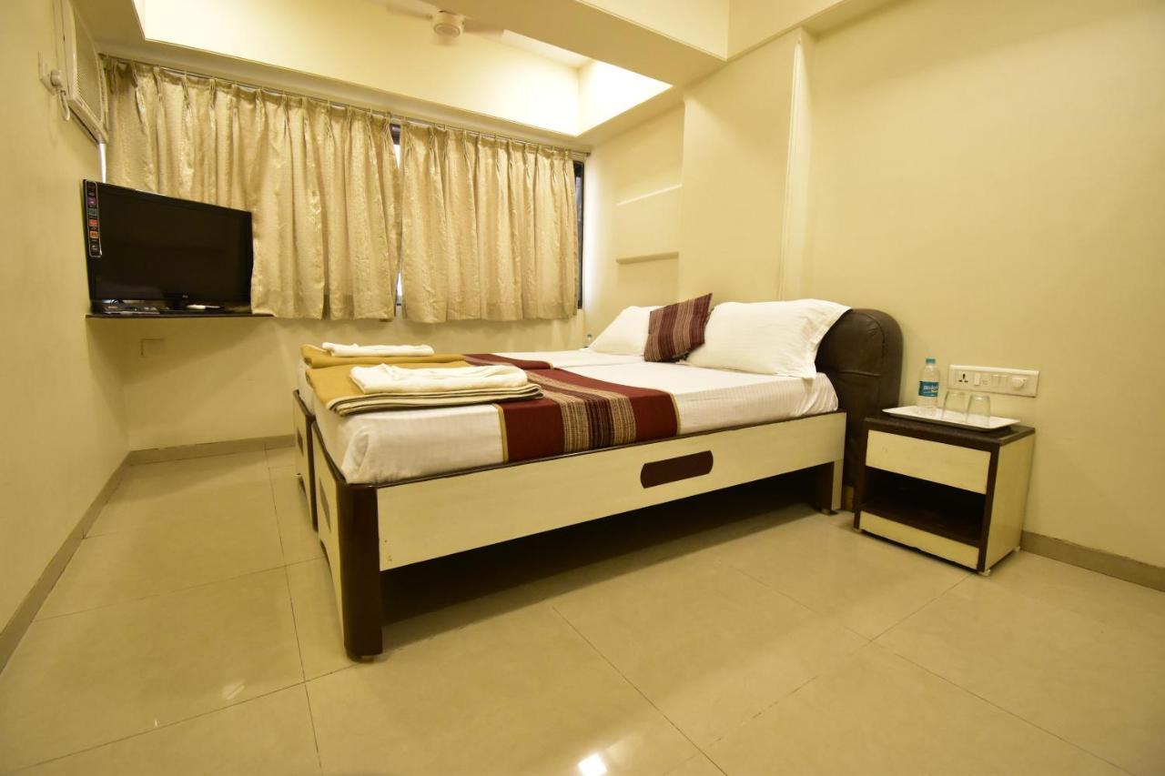 Hotel Kalpana Palace, Mumbai Ngoại thất bức ảnh