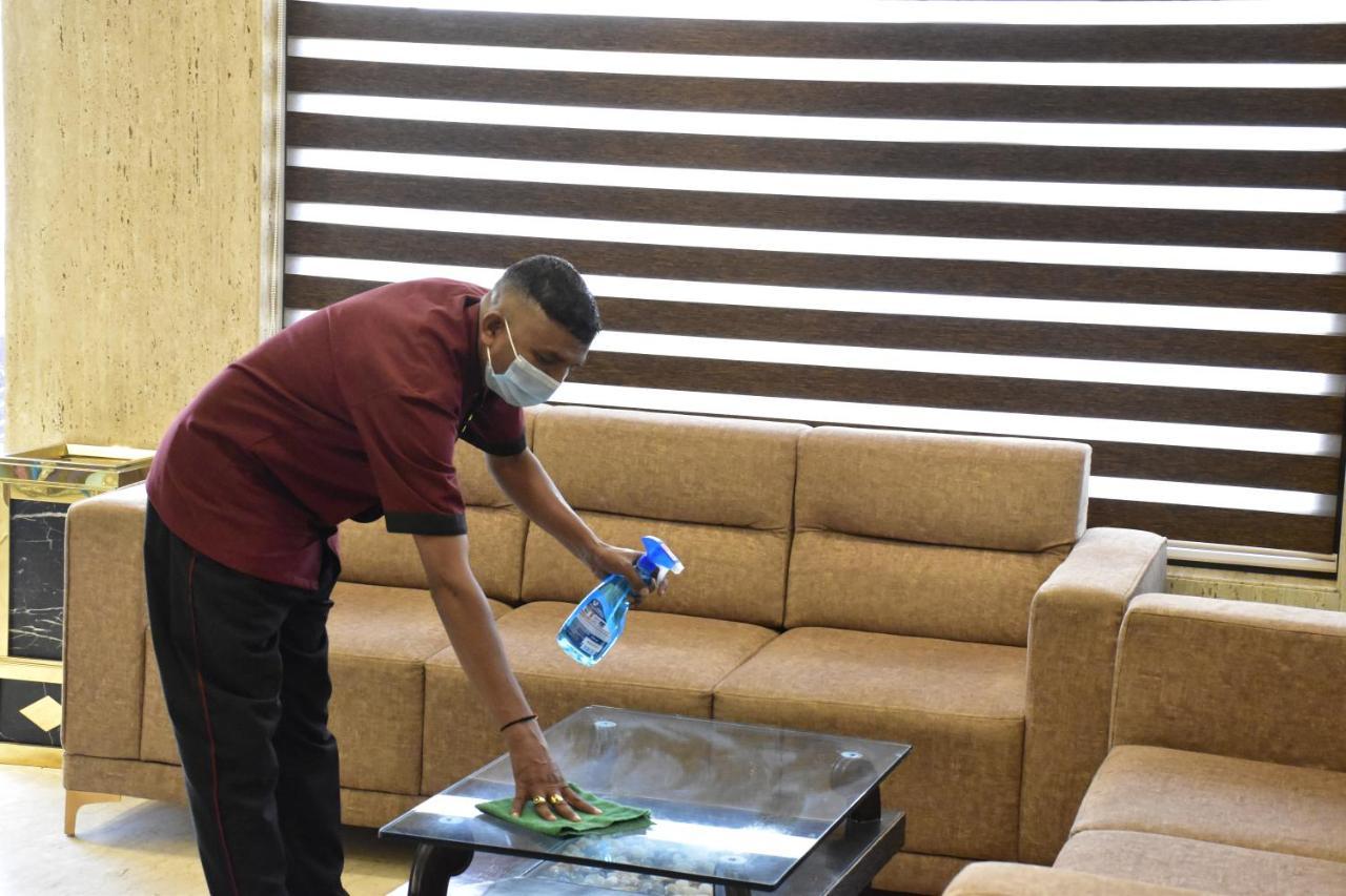 Hotel Kalpana Palace, Mumbai Ngoại thất bức ảnh